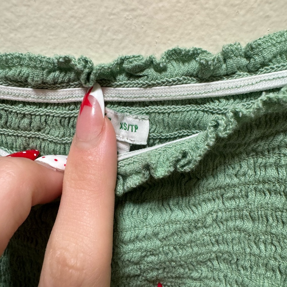 Aerie Jungle Thrills Green Smocked Crop Tank Lettuce Trim - Picture 3 of 6